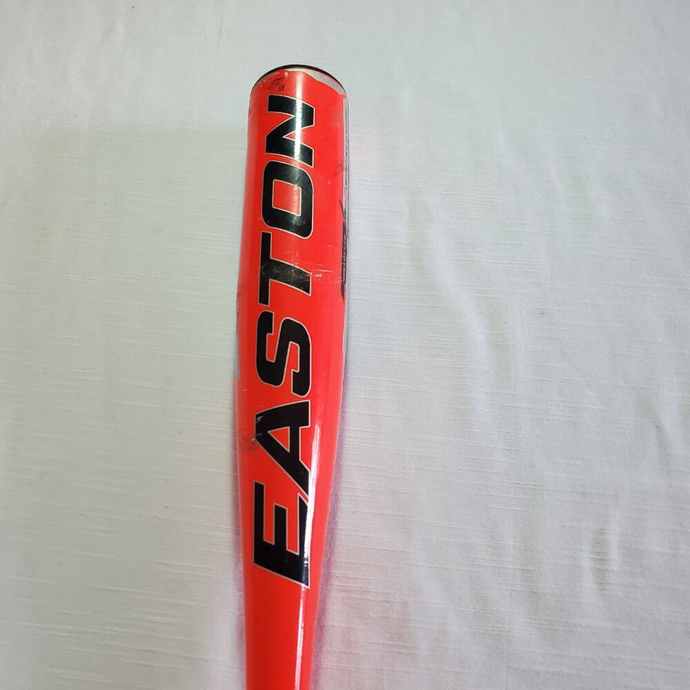 Easton Baseball Bat Typhoon 28 Inch 16 Oz Drop 12 | YSB19TY12